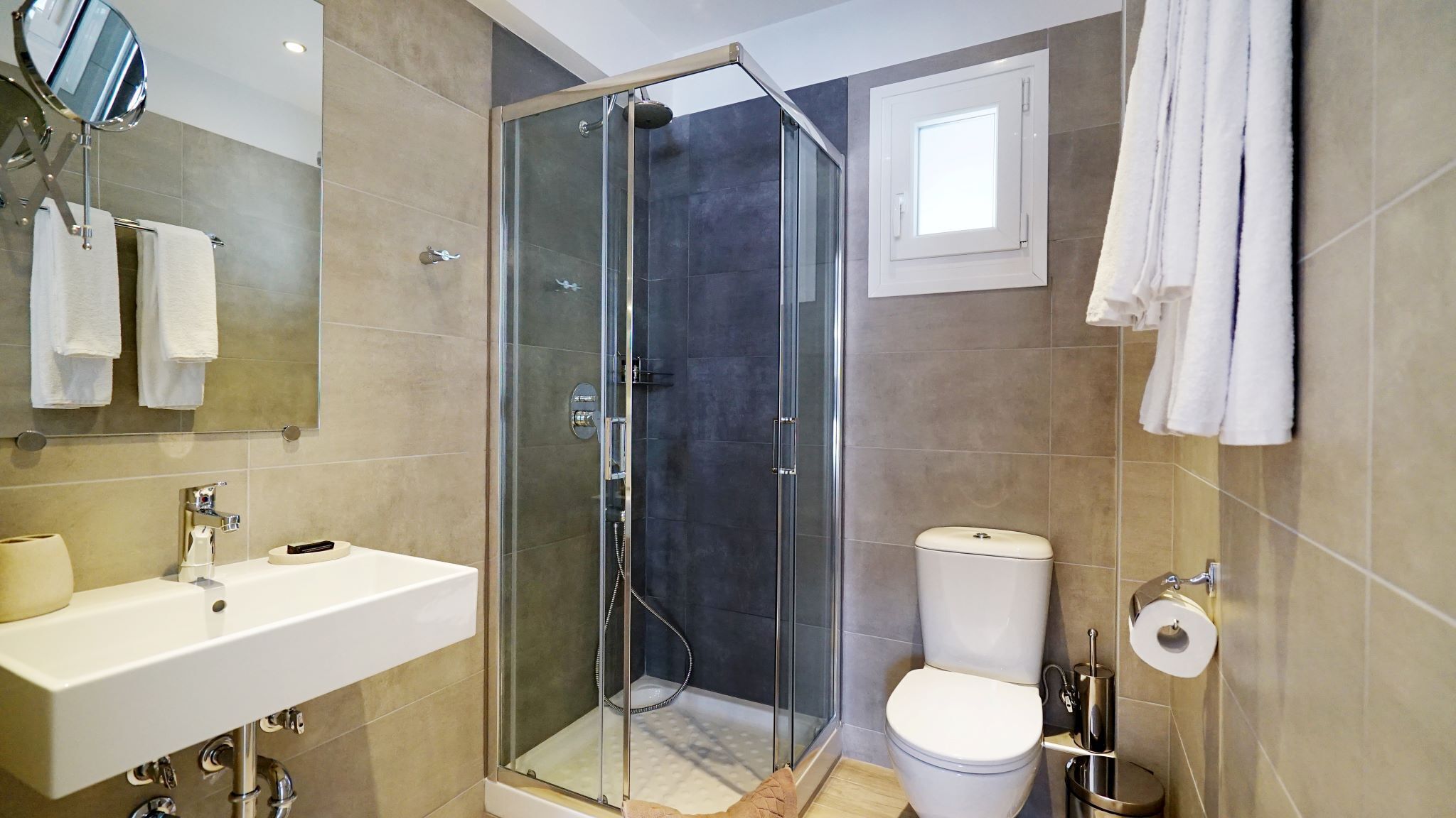 standard double room | bathroom | shower, designer toiletries, hair dryer, towels