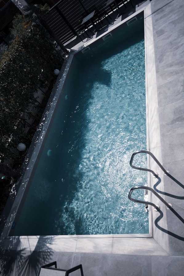 Piscine extérieure (ouverte en saison)