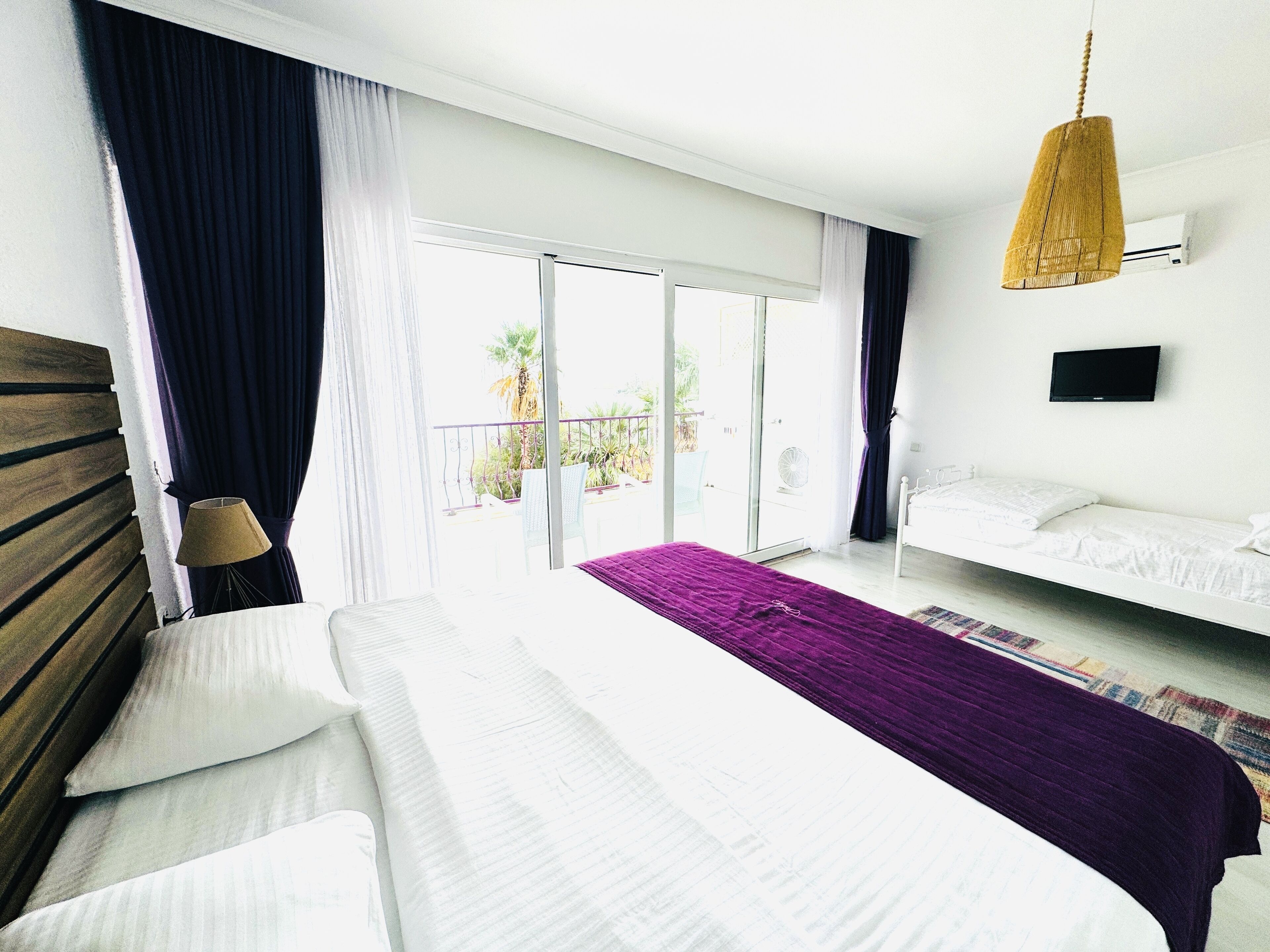 superior triple room, sea view | soundproofing, free wifi