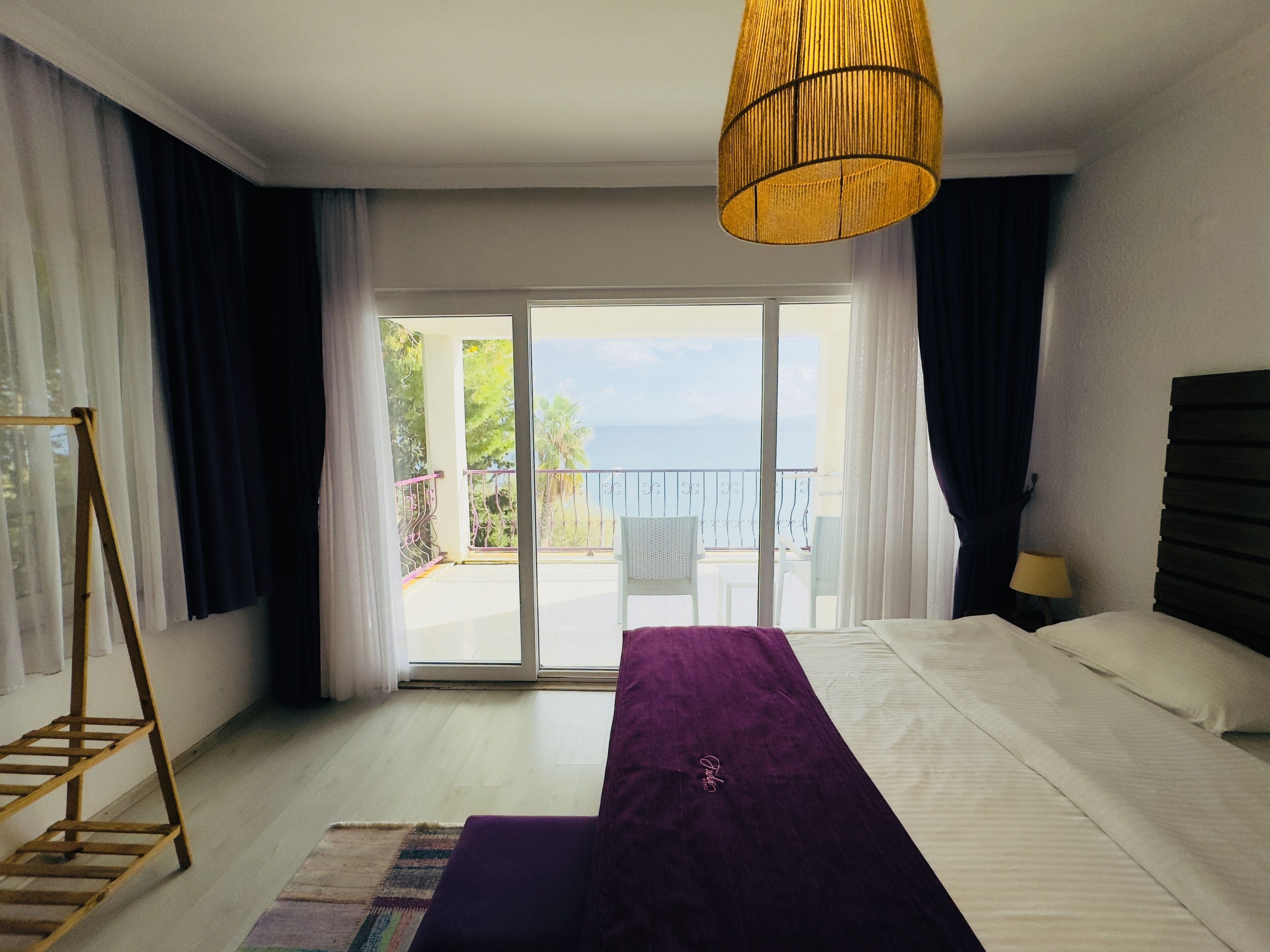 double room, sea view | soundproofing, free wifi