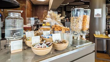 Daily buffet breakfast (EUR 5 per person)