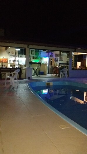 Poolside bar