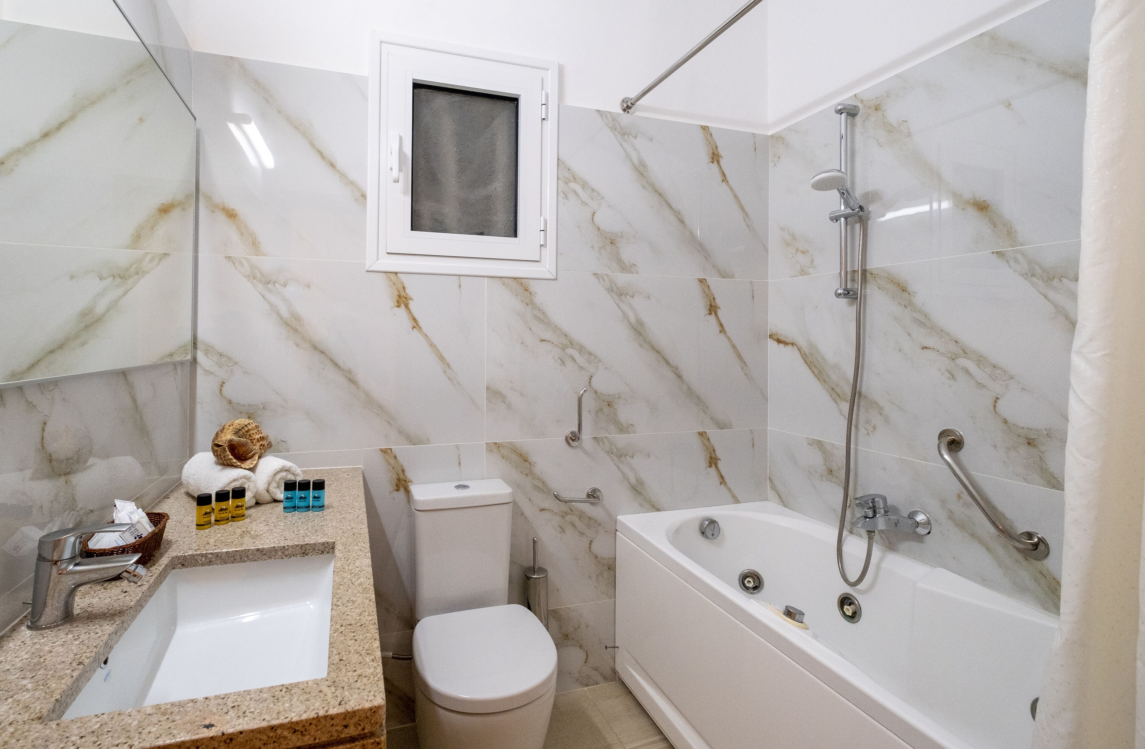 quadruple room | bathroom | bathtub, free toiletries, hair dryer, soap