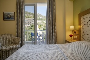 Single Room (Back view) | In-room safe, rollaway beds, free WiFi - Dolfin Hotel (Nafplio)