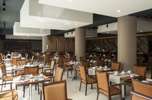 Daily buffet breakfast (USD 14 per person)