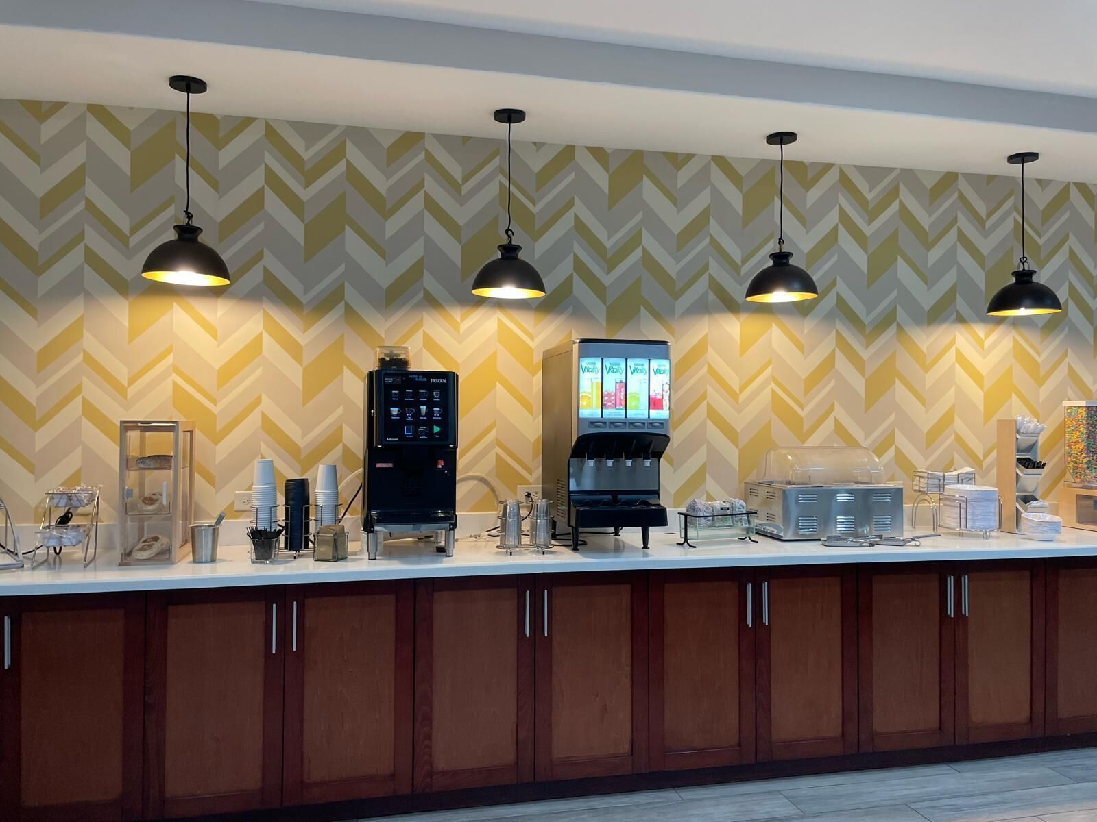 Free daily continental breakfast
