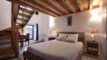 Superior Quadruple Room, Multiple Beds, Courtyard View | 1 bedroom, premium bedding, individually decorated