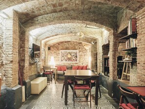 Rideaux occultants, Wi-Fi gratuit, draps fournis