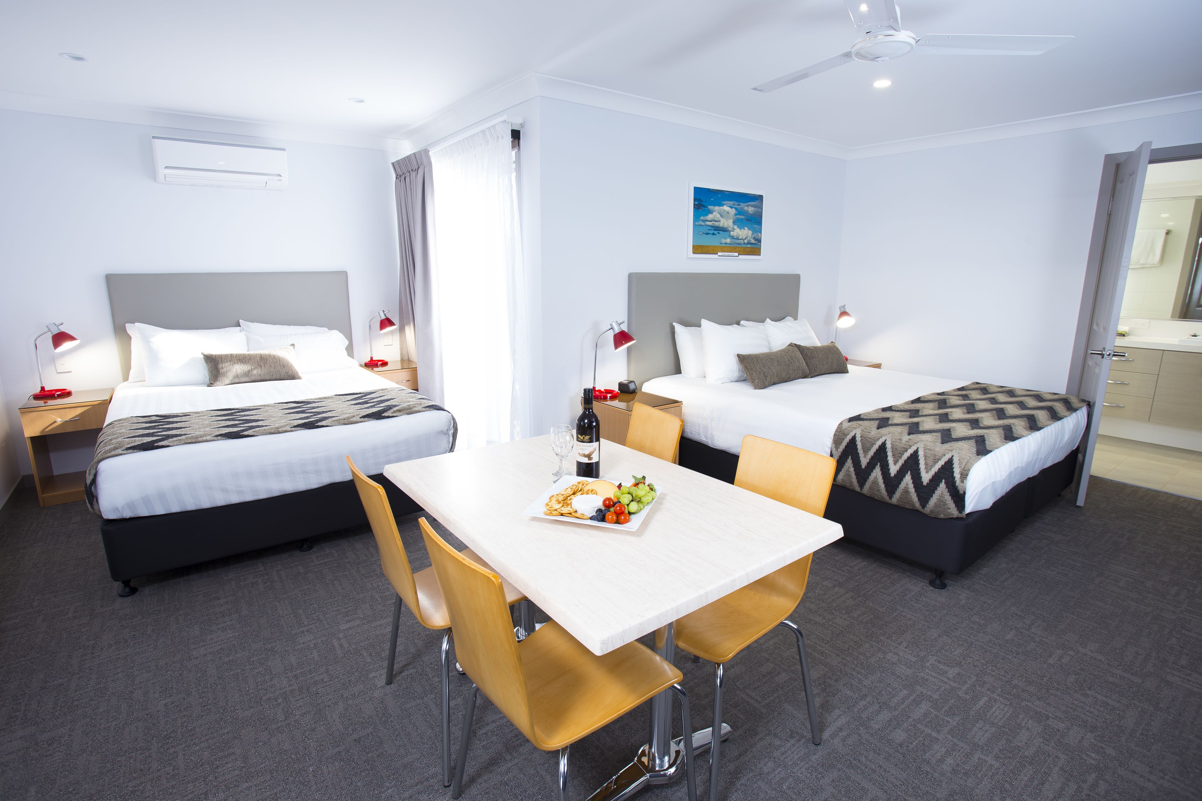 Family Suite, Multiple Beds, Kitchenette, Courtyard Area