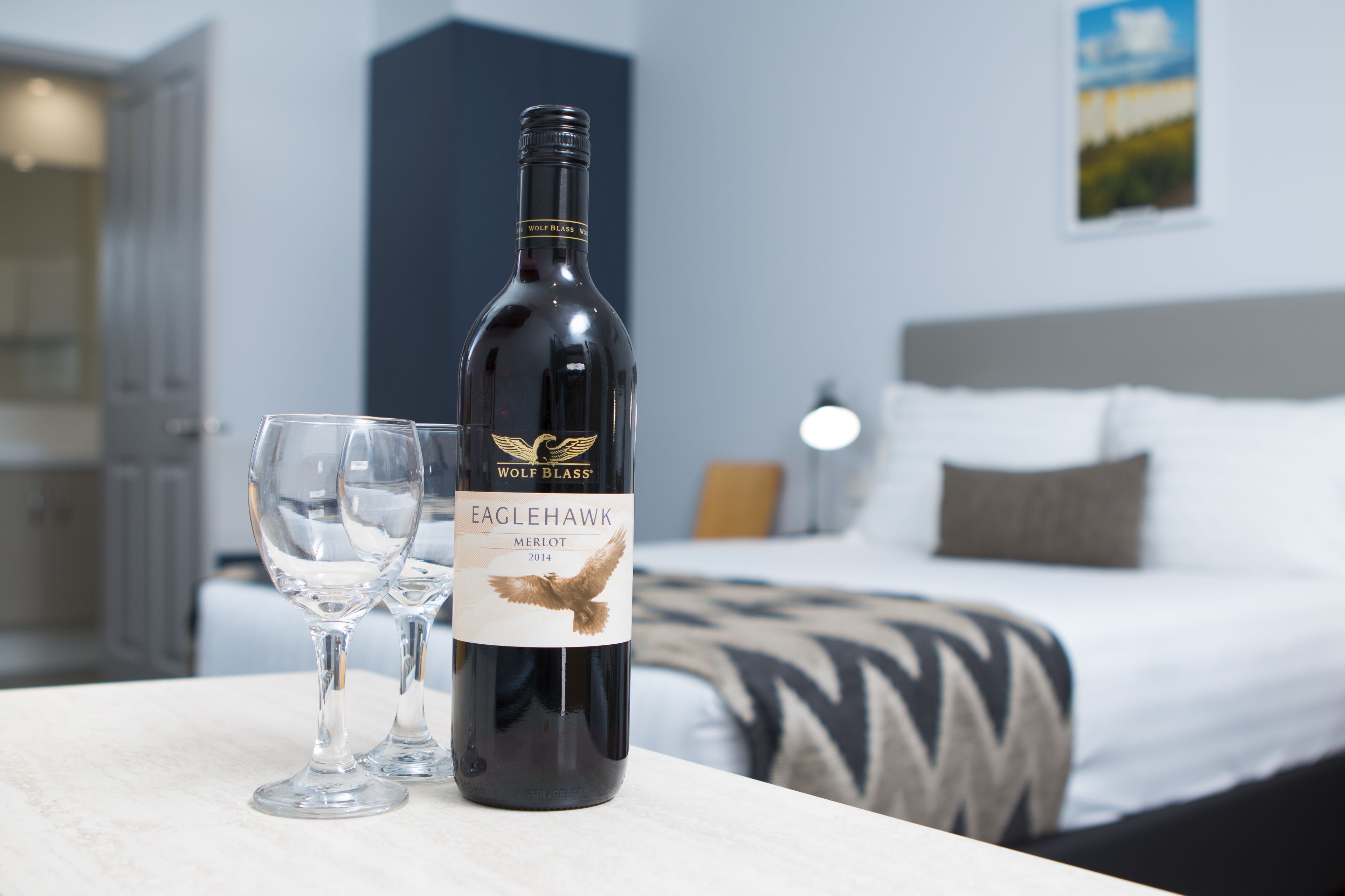 Executive Twin Room, Kitchenette | Premium bedding, soundproofing, iron/ironing board, free WiFi