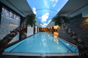 Indoor pool - Park Inn by Radisson Ankara Cankaya (Ankara)