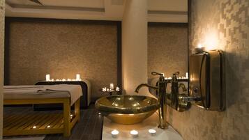 Hammam, soins de manucure et de pédicure