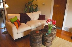 Huoneisto, 1 makuuhuone | Oleskelualue | Televisio