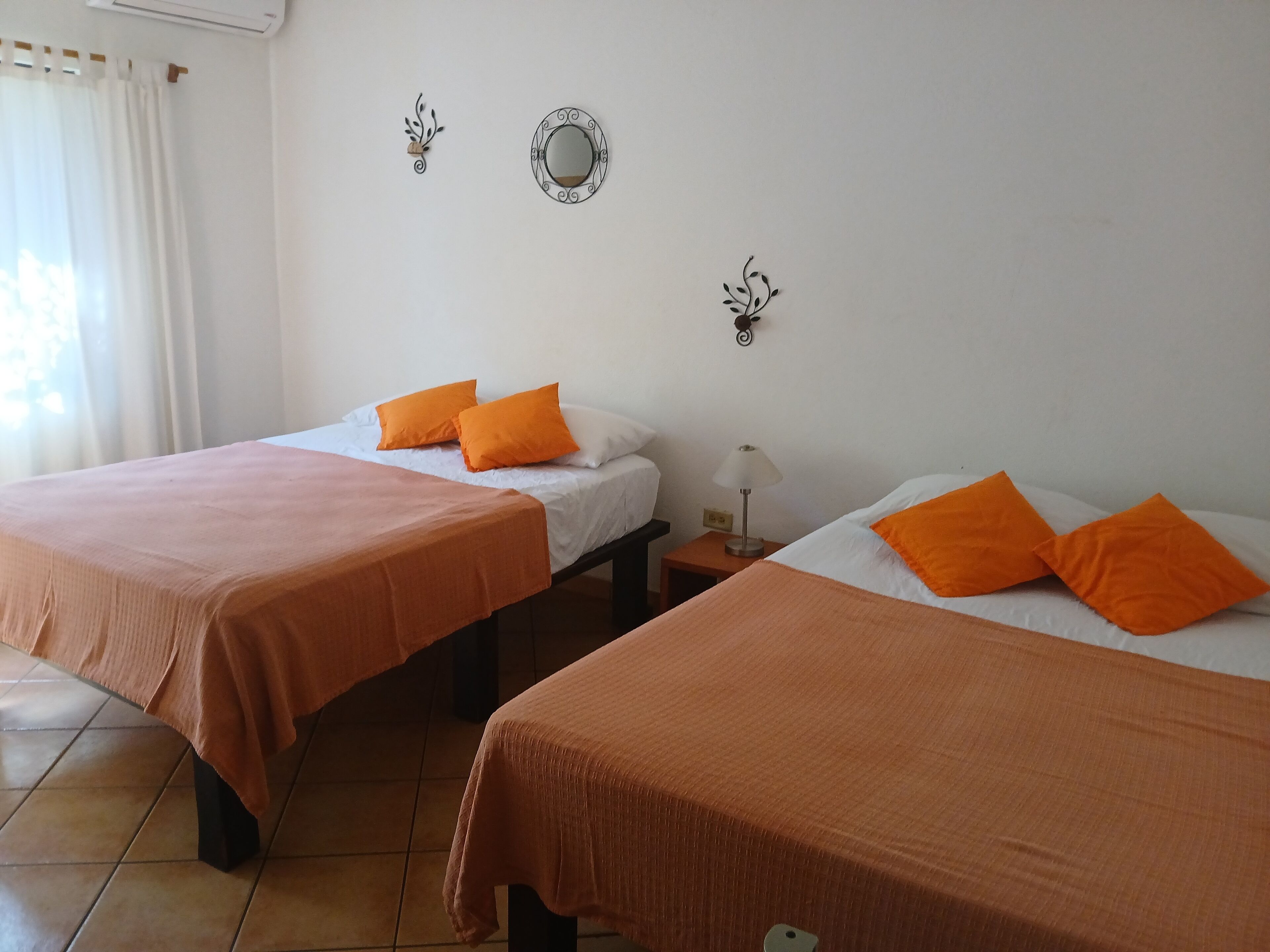 Chambre, vue ville (#9)