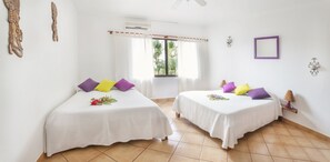 Caja de seguridad en la habitación, wifi gratis y ropa de cama 