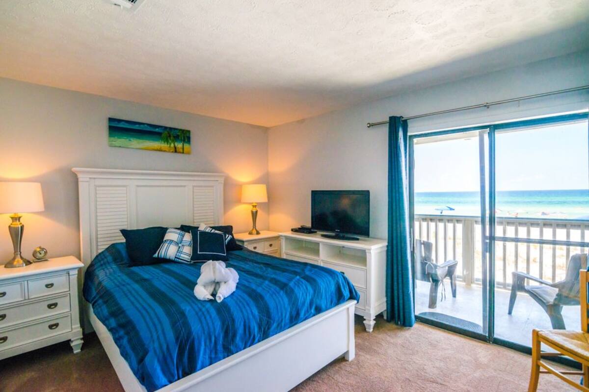 คอนโด, 2 ห้องนอน, ระเบียง (Bedroom House Gulfside) | เตารีด/โต๊ะรีดผ้า