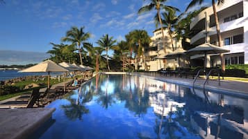 2 outdoor pools, open 8 AM to 10 PM, pool umbrellas, sun loungers