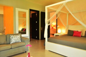 Luxury Room | Premium bedding, in-room safe, desk, blackout drapes - Infiniti Blu Luxury Ocean Front Condos  (Sosúa)
