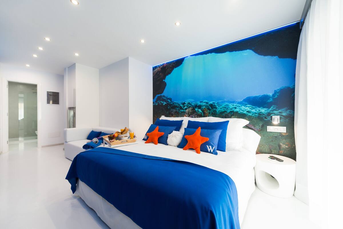 Chambre Double, balcon (Lateral Sea View) | Literie de qualité supérieure, minibar, coffres-forts dans les chambres