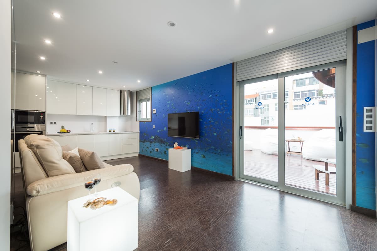 Suite Supérieure, terrasse, vue mer | Literie de qualité supérieure, minibar, coffres-forts dans les chambres