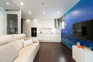 Suite superior, Terraza, vista al mar | Cocina privada