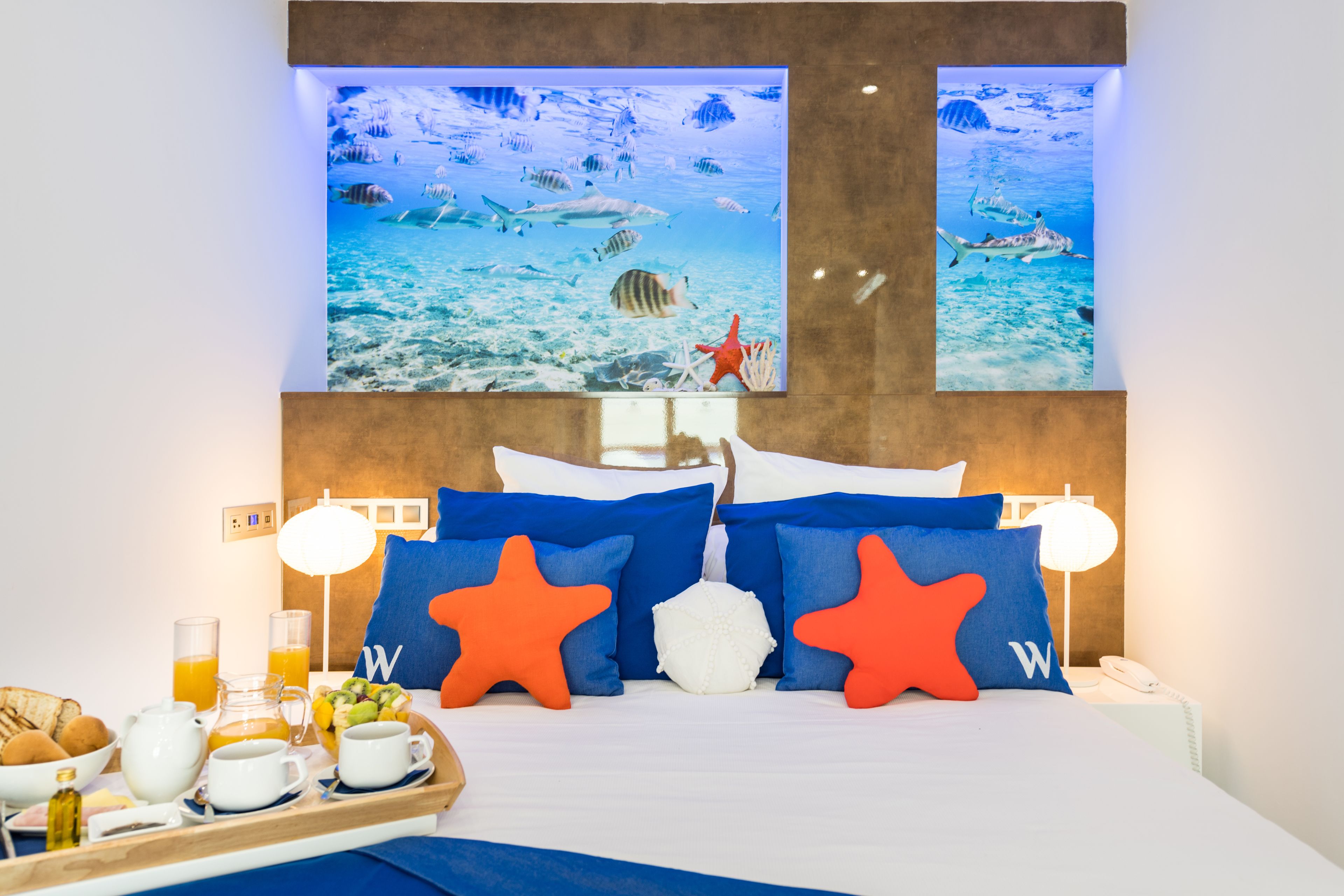 Suíte superior, terraço, vista para o mar | Roupas de cama premium, frigobar, cofres nos quartos, cortinas blackout