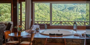 华丽木屋 | 按摩浴缸