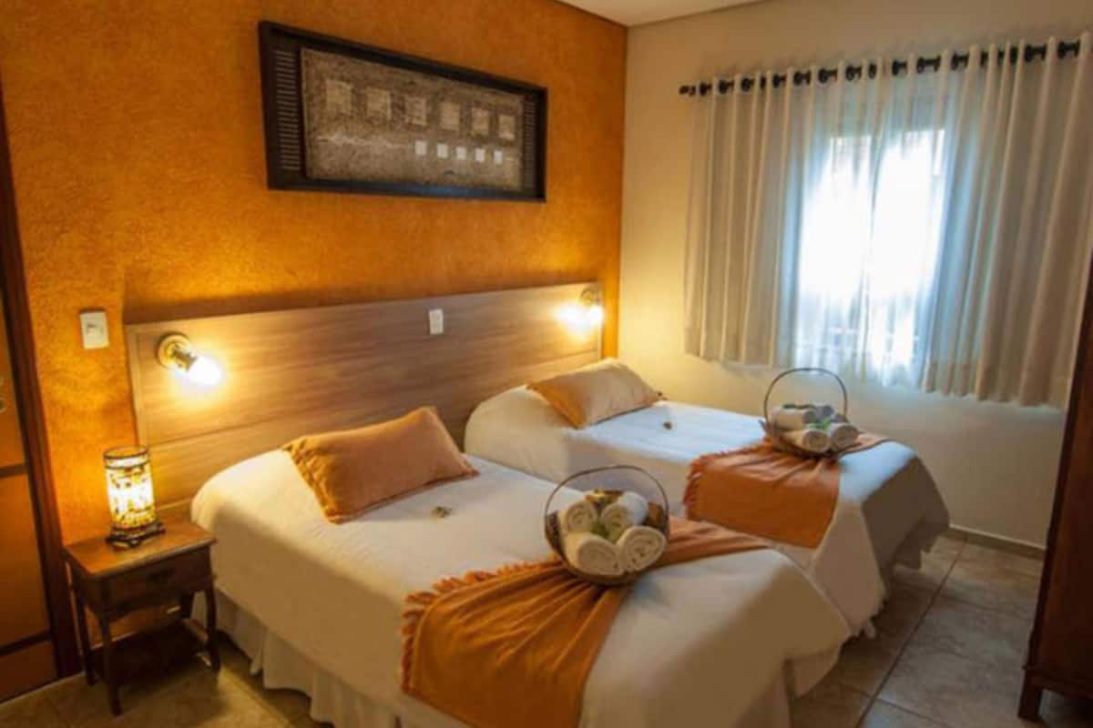 1 habitación, minibar y caja de seguridad en la habitación