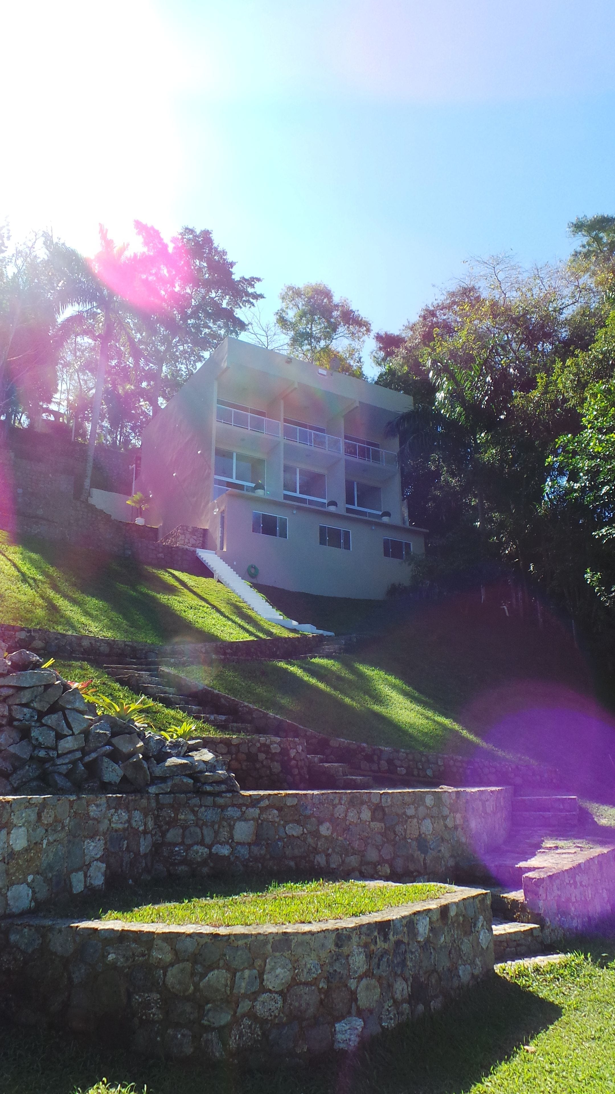 Fachada de la propiedad