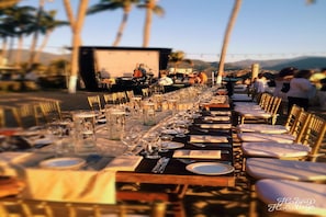Zona a l'aire lliure per a la celebració de banquets