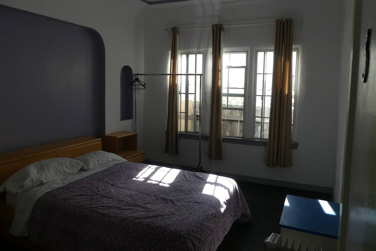 Economy-Einzelzimmer, 1 Doppelbett, Gemeinschaftsbad