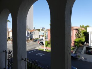 Exterior - Wilshire Orange Hotel (Los Angeles)