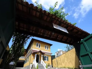 Ngoại thất