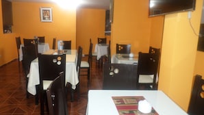 Breakfast area - HOTEL RIO DORADO MACHUPICCHU (Machu Picchu)