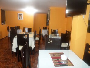 Free daily continental breakfast - HOTEL RIO DORADO MACHUPICCHU (Machu Picchu)