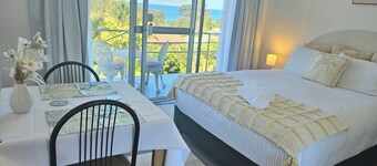 Mollymook Ocean View Motel Reward Long Stays - Over 18's Only