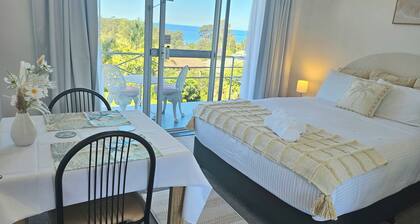 Mollymook Ocean View Motel Reward Long Stays - Over 18's Only