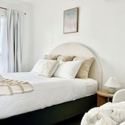 Mollymook Ocean View Motel - Welcoming Guests 18 Years and Older 