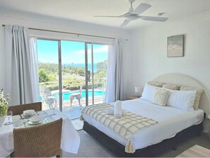 Superior kamer, balkon, uitzicht op zee | Uitzicht vanaf balkon