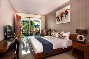 Deluxe Room Pool Side - Abian Harmony Hotel & Spa (Denpasar)
