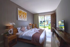 Premium bedding, minibar, in-room safe, individually decorated - Abian Harmony Hotel & Spa (Denpasar)