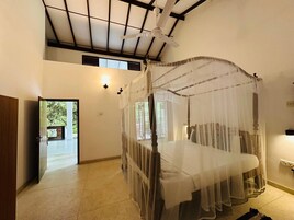 Standard Double Room, Air conditioning, Garden View | Premium bedding, in-room safe, desk, laptop workspace