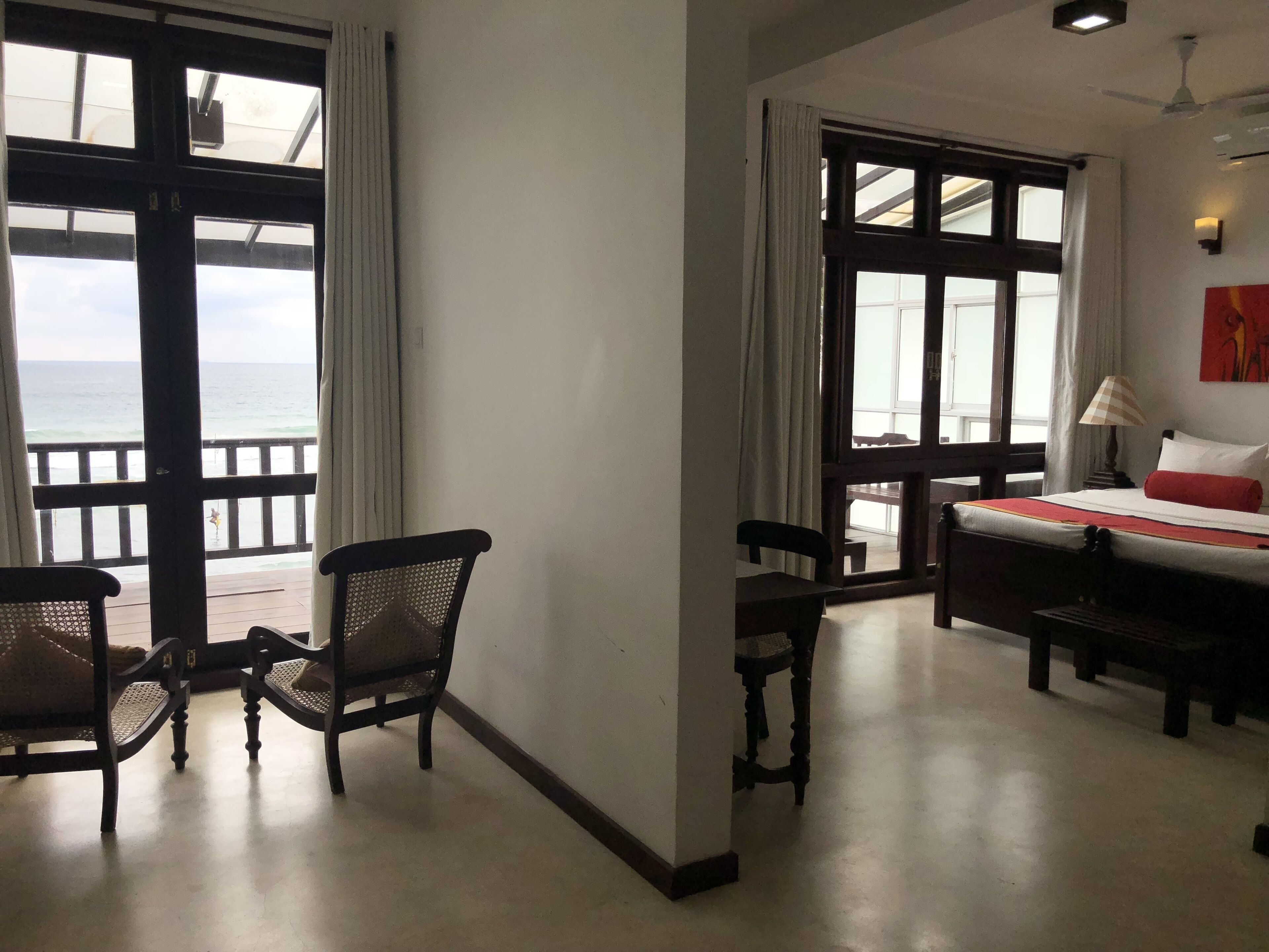 superior suite, balcony, sea view | living room | flat-screen tv