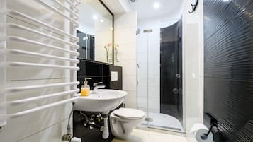 Classic Double or Twin Room, Balcony, Ground Floor (Bialy) | Bathroom | Hair dryer