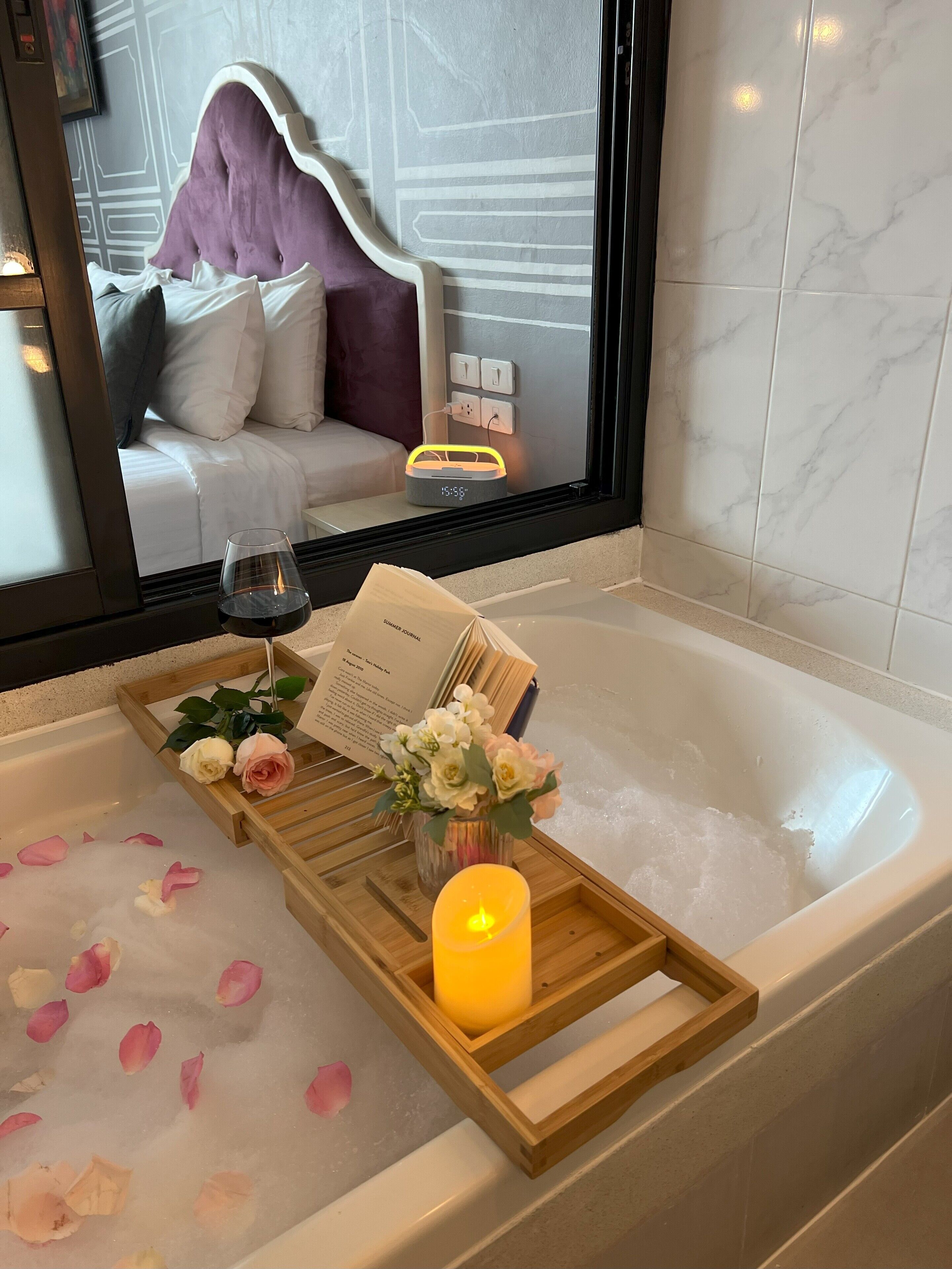 免费洗浴用品、吹风机、浴袍、拖鞋