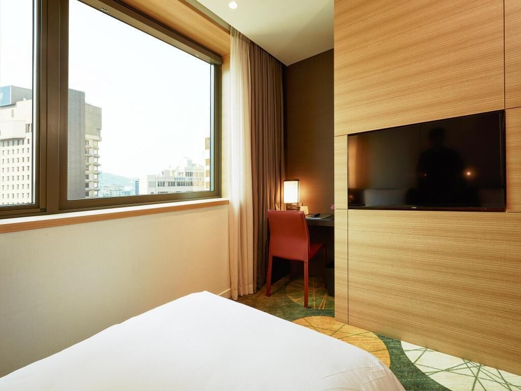 Bộ đồ giường cao cấp, chăn bông, nệm có lớp đệm bông 