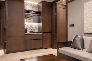 Premium bedding, down duvets, pillow-top beds, in-room safe - Crown Park Hotel Seoul Myeongdong (Seoul)