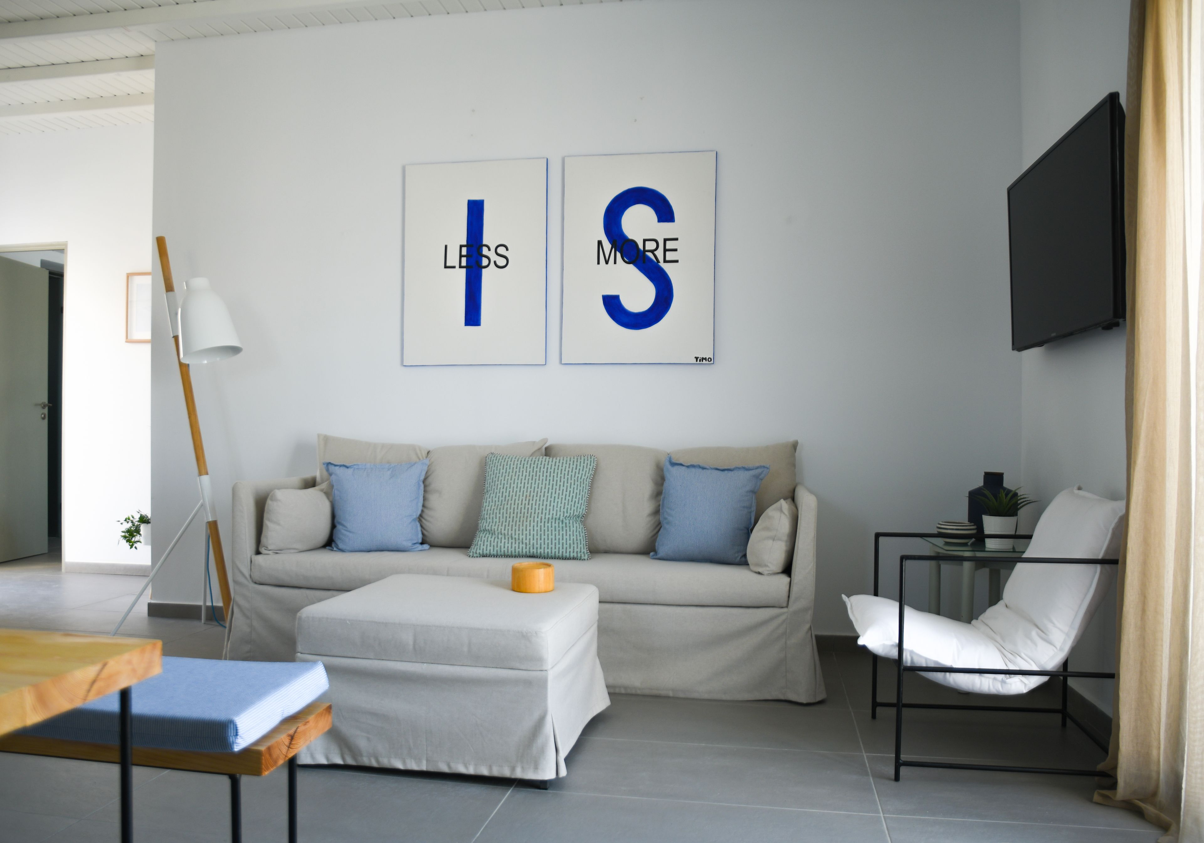 Superior Apartment, 2 Bedrooms, Pool Access, Annex Building (Thalassa) | Living area