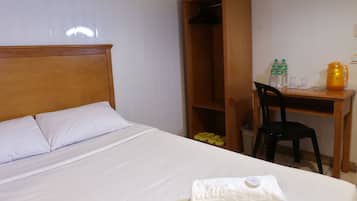 Junior Room, No Windows | In-room safe, desk, free WiFi