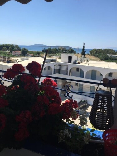 Alexandros Apartments